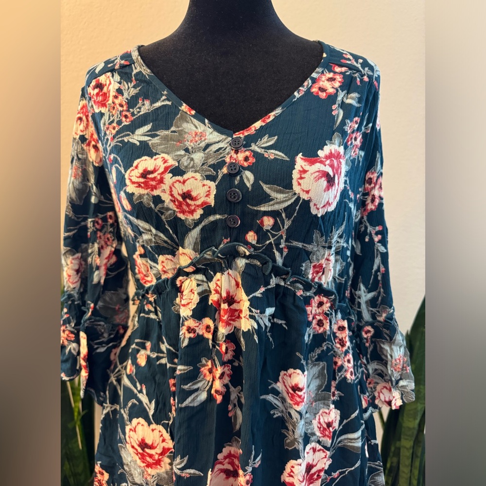NWT BAND OF GYPSIES FLORAL DRESS - Picture 4 of 8